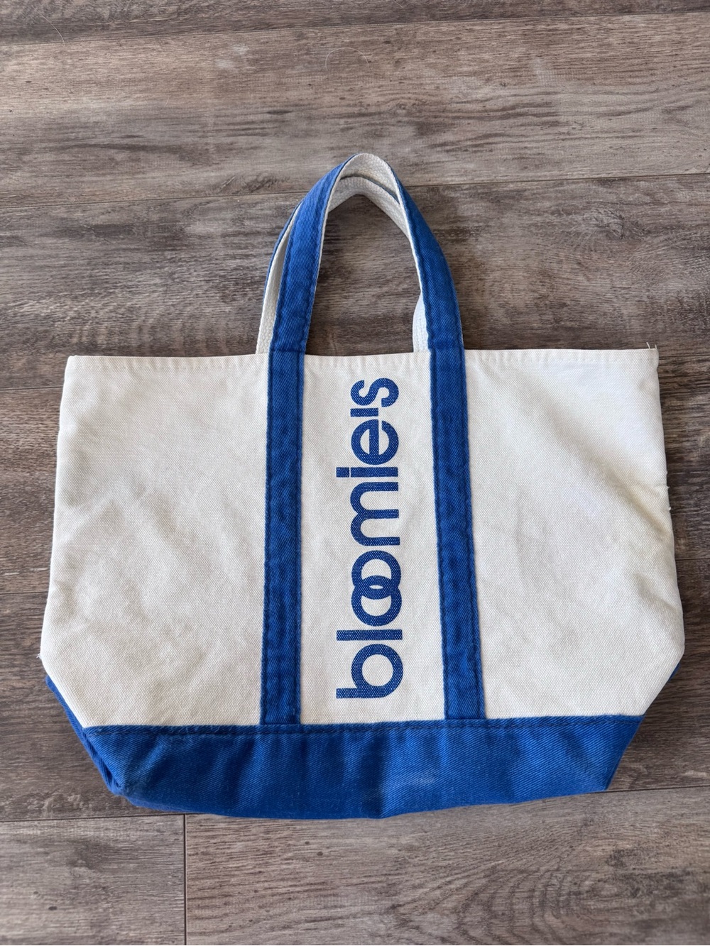 Vintage! Bloomingdale’s Bloomie's Canvas Tote Bag in White and Blue - Small Size - Picture 2 of 9